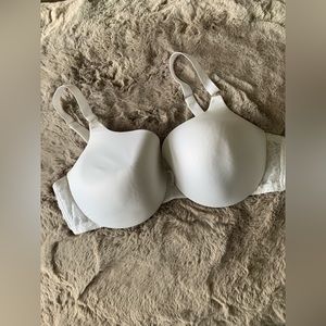 Ashley Graham Bra - 42 DD